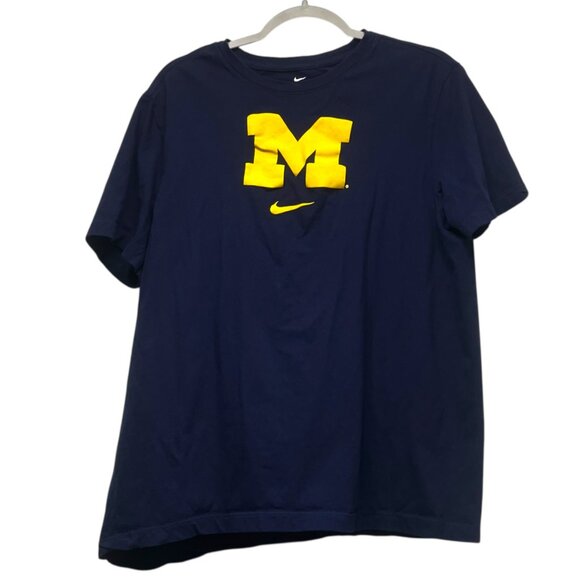 Nike University of Michigan Wolverines‎ Navy Blue Shirt Size Large Center Swoosh - Picture 1 of 4